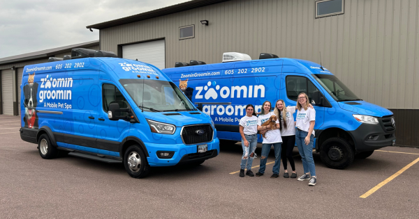 Consultant Expands Zoomin Groomin Franchise in the Midwest